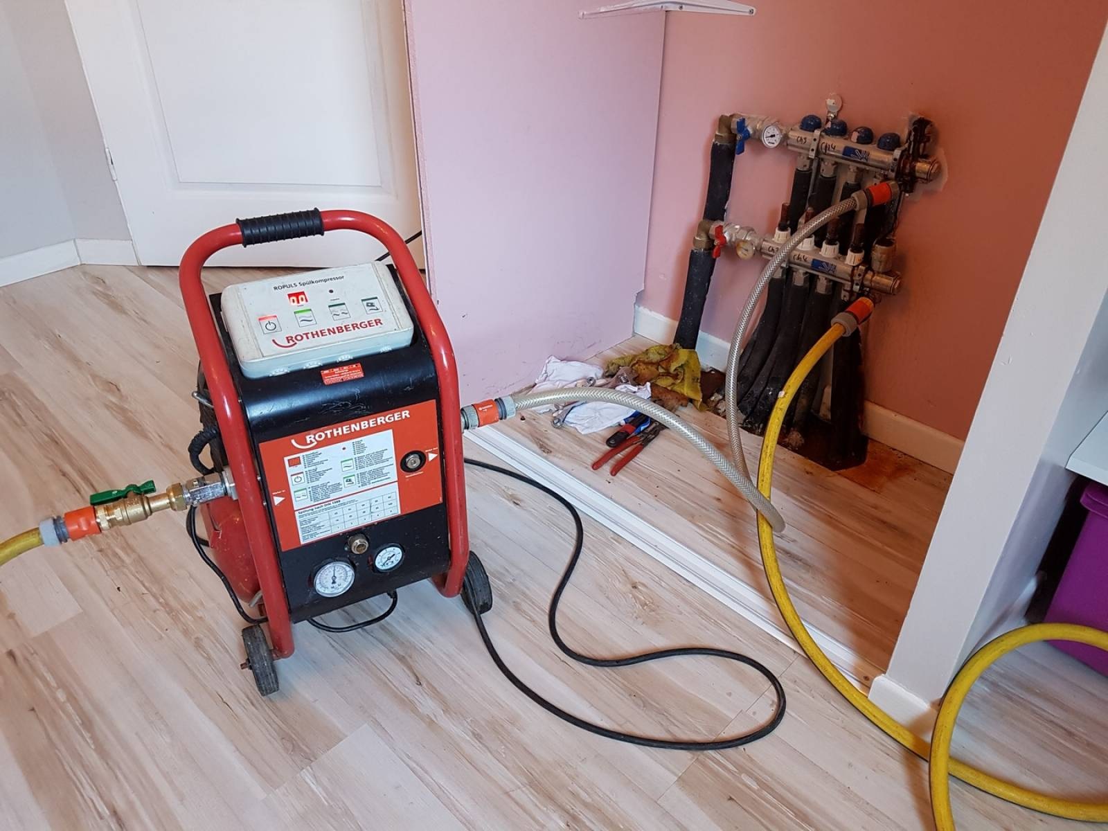 Topselvi Vaillant Hermetik Şofben Kombi Bakımı